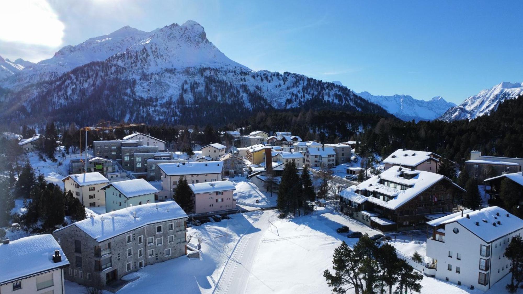 Chesa La Montanella - Ferienwohnung, Maloja Extérieur photo